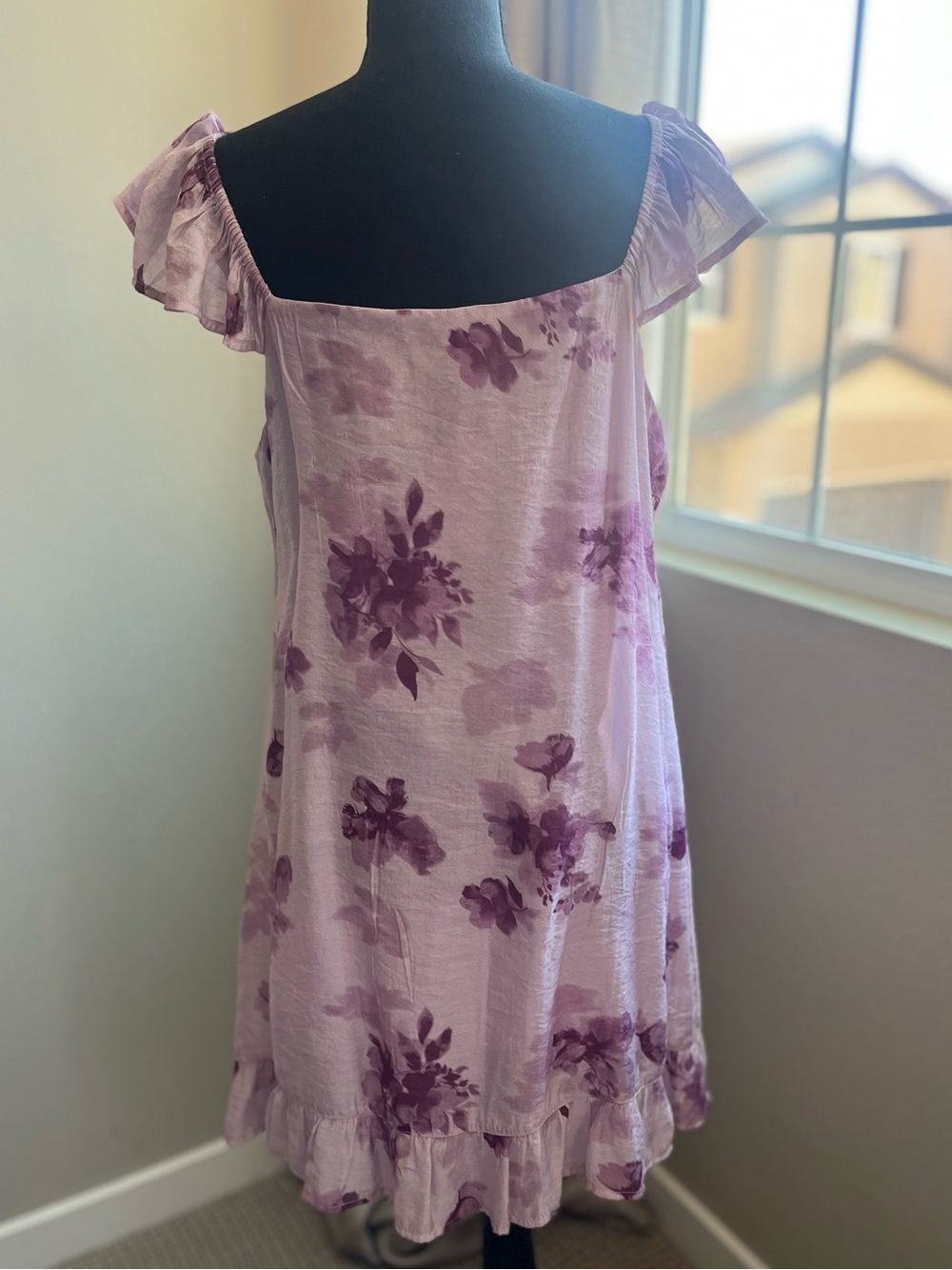 Lavender Floral Mini Dress with Ruffle V-Neck Crochet Details NWT - Picture 2 of 5